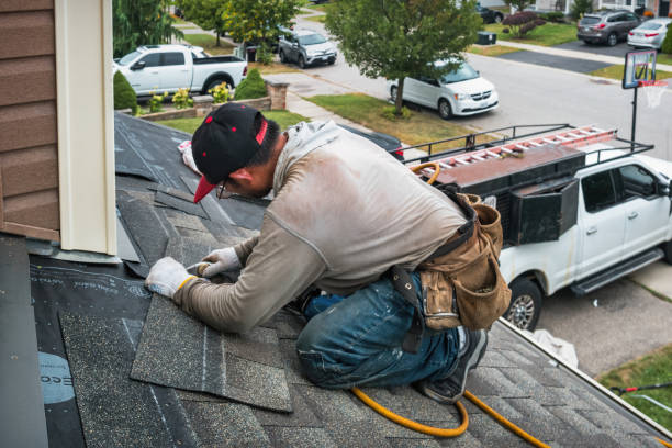 Professional Roofing technician working in Helmville, MT